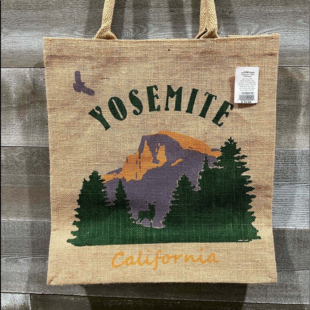 Yosemite Souvenir Bag NWT